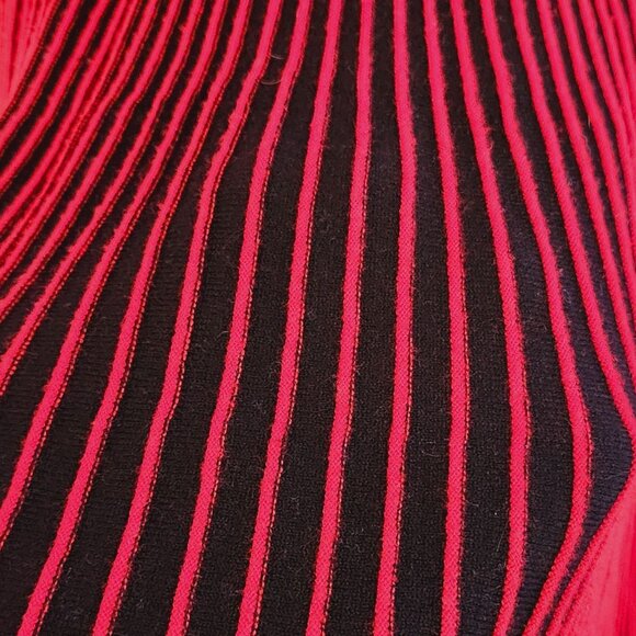 Red/Black stretchy dress - Picture 5 of 6